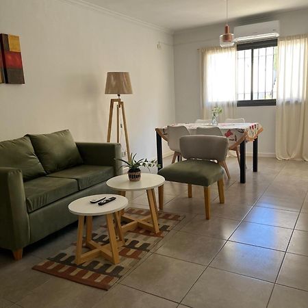 Апартаменты Luminoso Departamento En Zona Residencial Мендоса Экстерьер фото