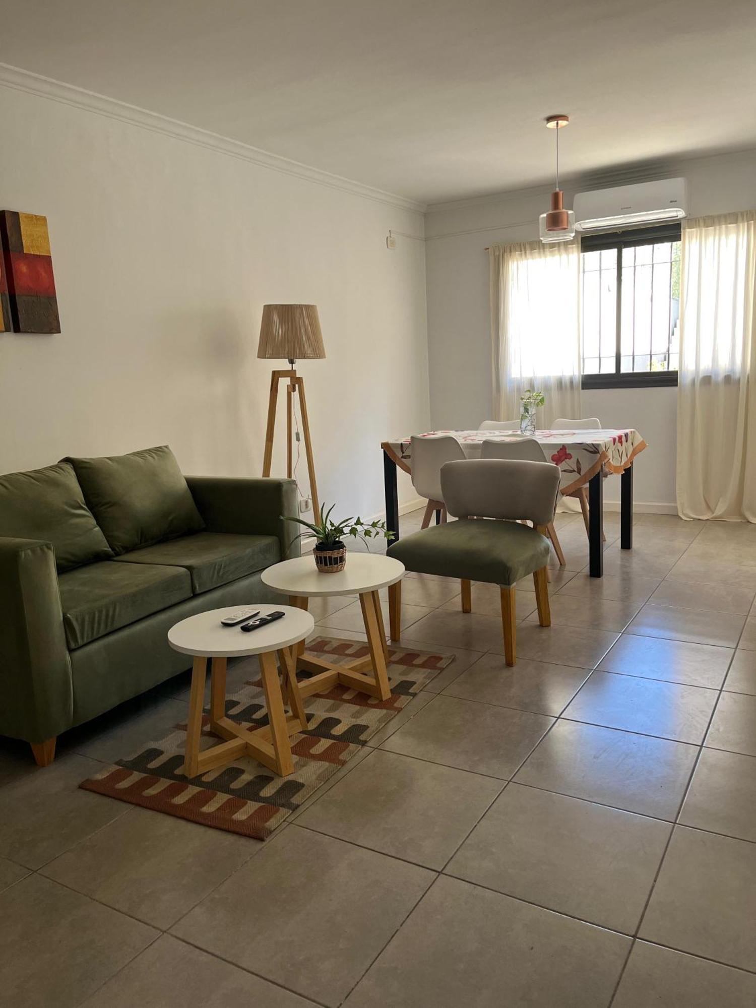 Апартаменты Luminoso Departamento En Zona Residencial Мендоса Экстерьер фото