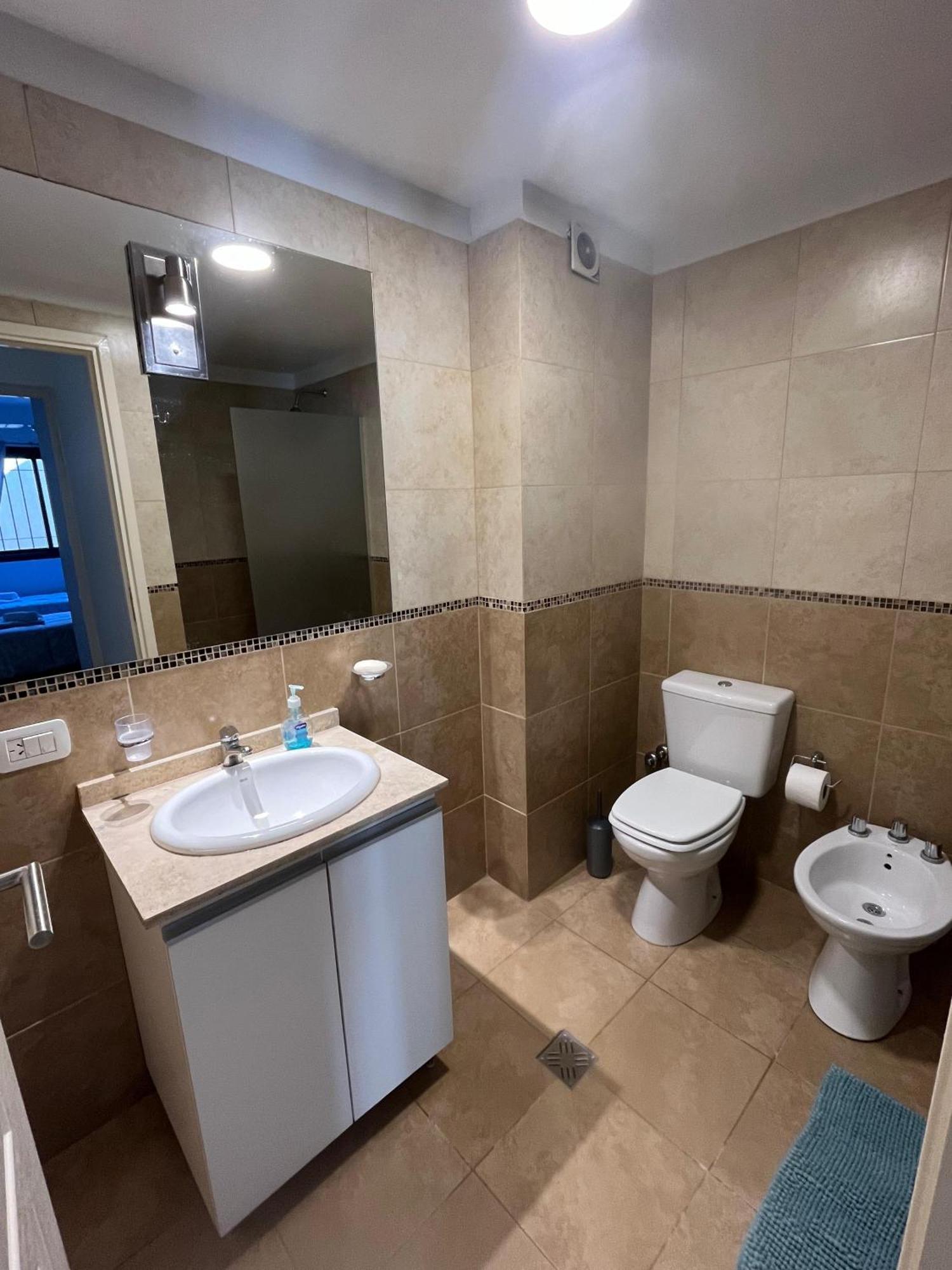 Апартаменты Luminoso Departamento En Zona Residencial Мендоса Экстерьер фото